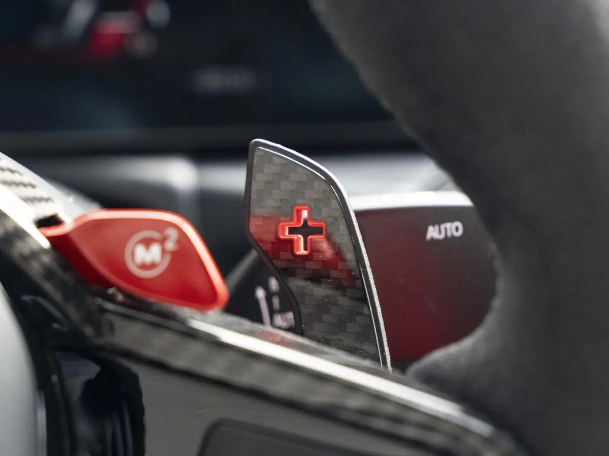 M3 | M Drivers Package | M Race Track Pack | CS Velgen | Harman Kardon | M Carbon kuipstoelen | Comfort Access | M Carbon-keramische remmen