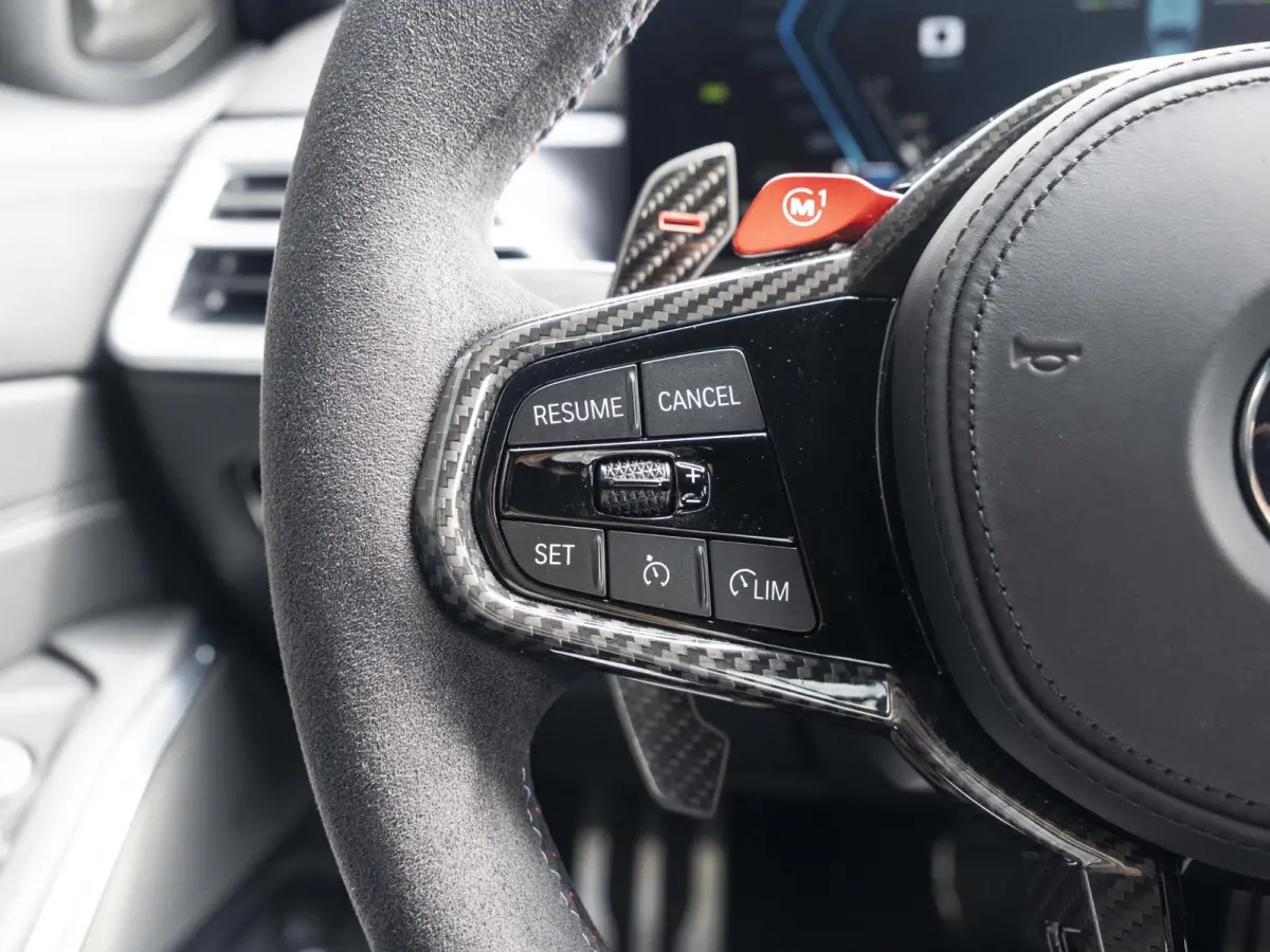 M3 | M Drivers Package | M Race Track Pack | CS Velgen | Harman Kardon | M Carbon kuipstoelen | Comfort Access | M Carbon-keramische remmen