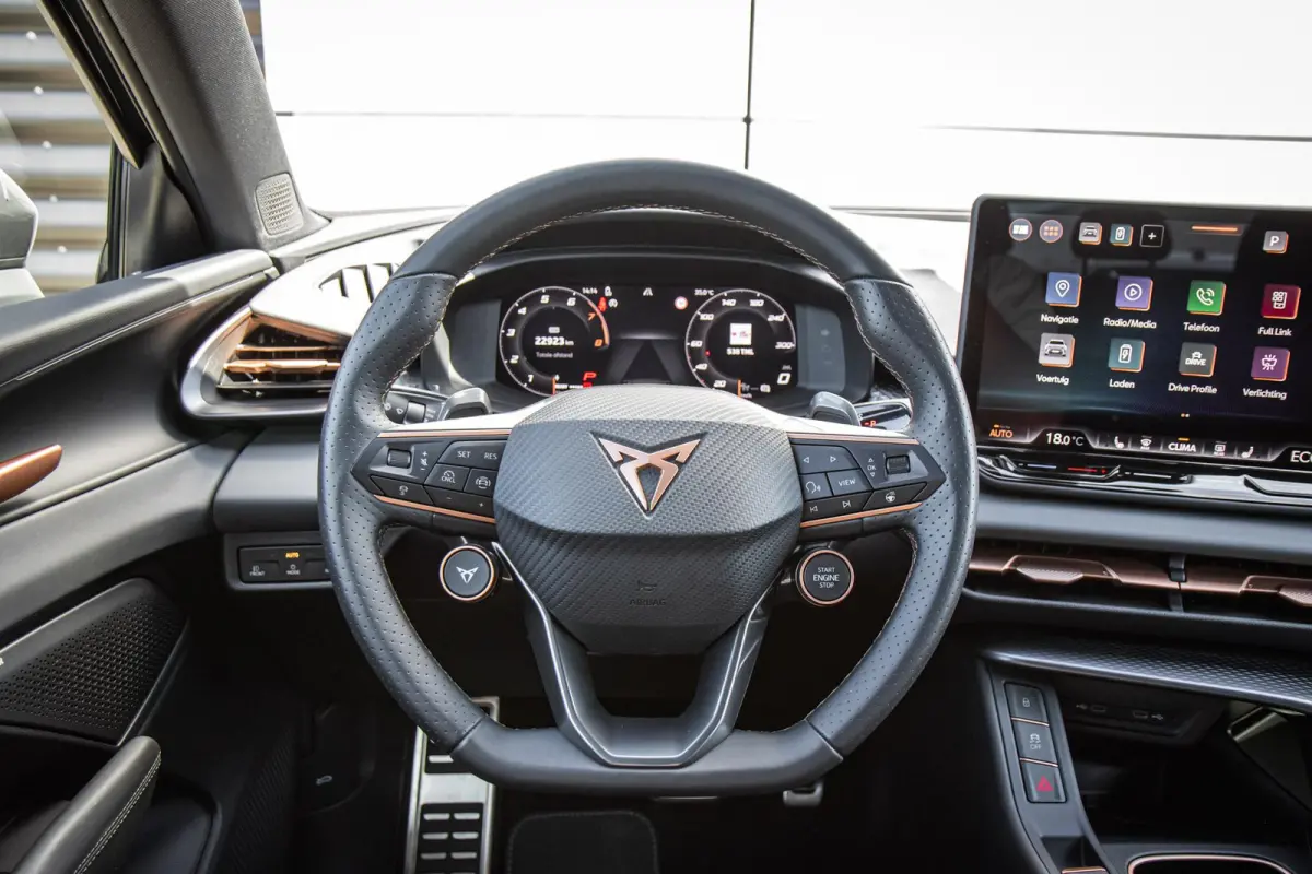 1.5 TSI 272pk e-Hybrid VZ Performance | SoH 100% | Panoramadak | Sennheiser Audio | Trekhaak Uitklapbaar