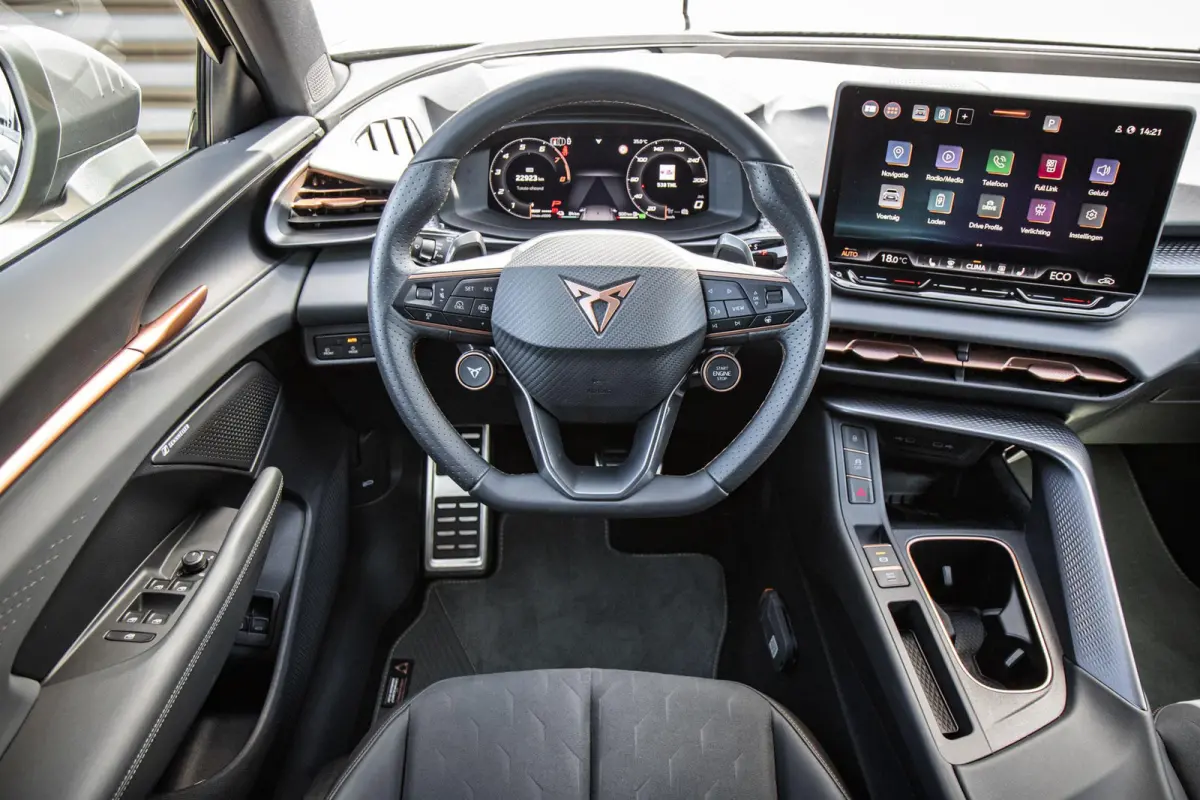 1.5 TSI 272pk e-Hybrid VZ Performance | SoH 100% | Panoramadak | Sennheiser Audio | Trekhaak Uitklapbaar