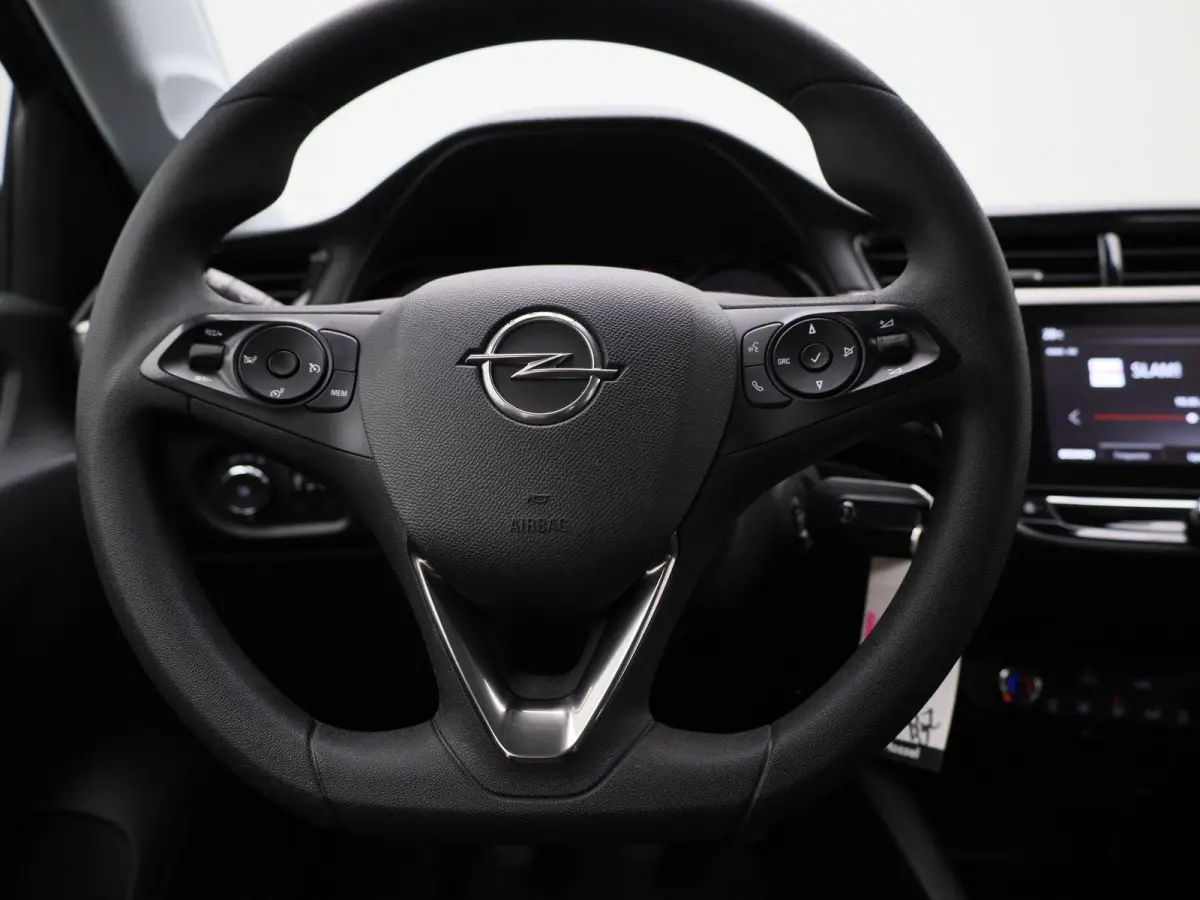 1.2 Edition | APPLE CARPLAY | ANDROID AUTO | BLUETOOTH | CRUISE CONTROL | RADIO | RIJSTROOKHULP | LICHTMETALEN VELGEN |