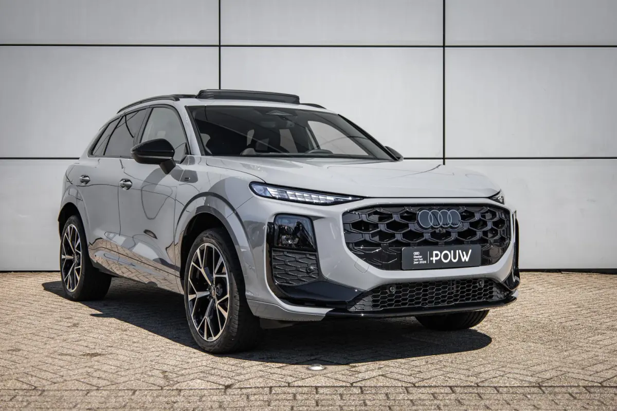 1.5 e-Hybrid 272pk S Edition | Navigatie Pakket