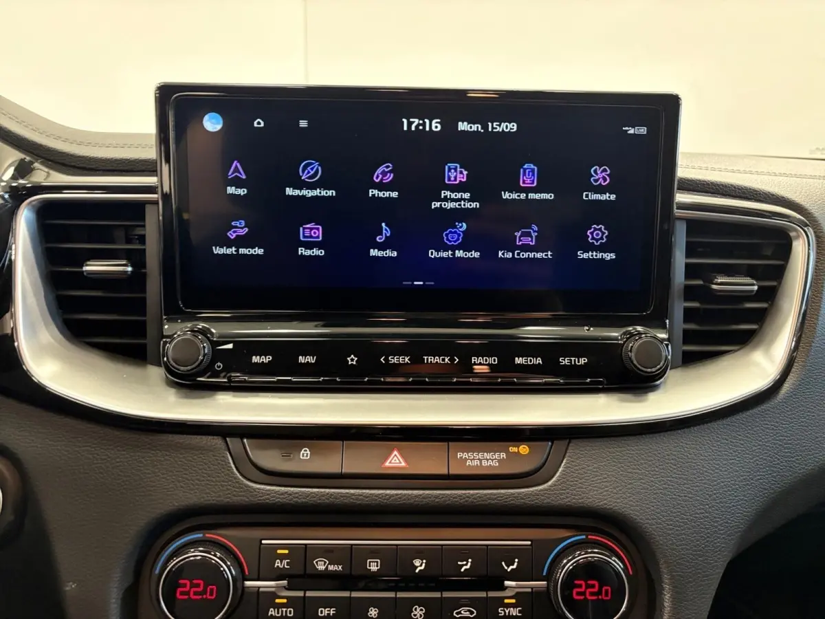 1.0 T-GDi DynamicPlusLine | Stoel/Stuurverwarming | Half Leder | Keyless Entry | Navigatie | Apple/Android Carplay |