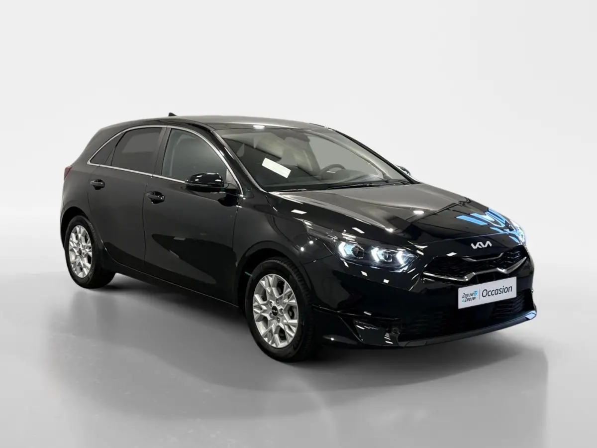 1.0 T-GDi DynamicPlusLine | Stoel/Stuurverwarming | Half Leder | Keyless Entry | Navigatie | Apple/Android Carplay |