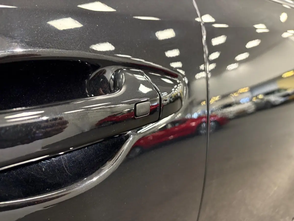 1.0 T-GDi DynamicPlusLine | Stoel/Stuurverwarming | Half Leder | Keyless Entry | Navigatie | Apple/Android Carplay |