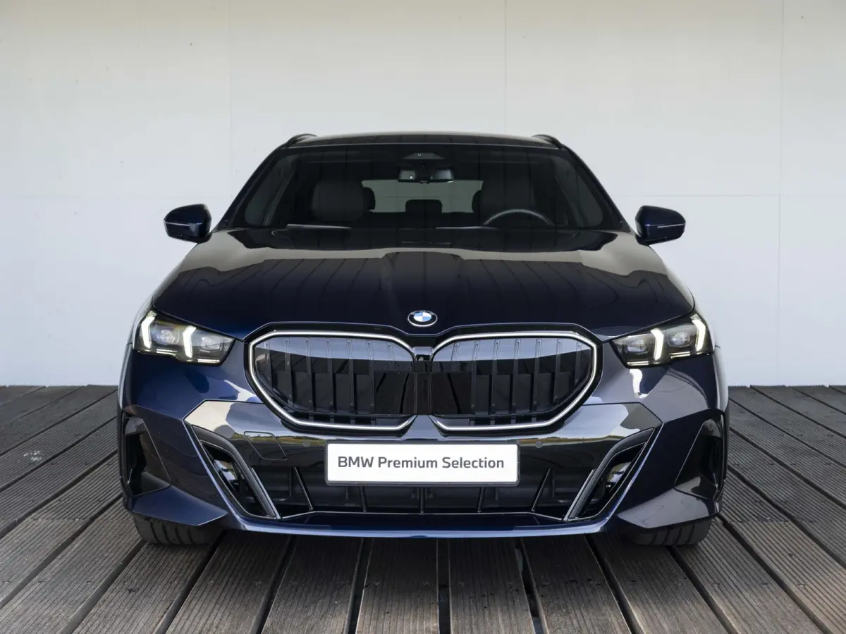 530e | M Sportpakket Pro | Comfort Pack | Front PPF | 21 inch | Glazen panoramadak | Stoelventilatie | Driving Assistant Plus | Bowers & Wilkins | Trekhaak