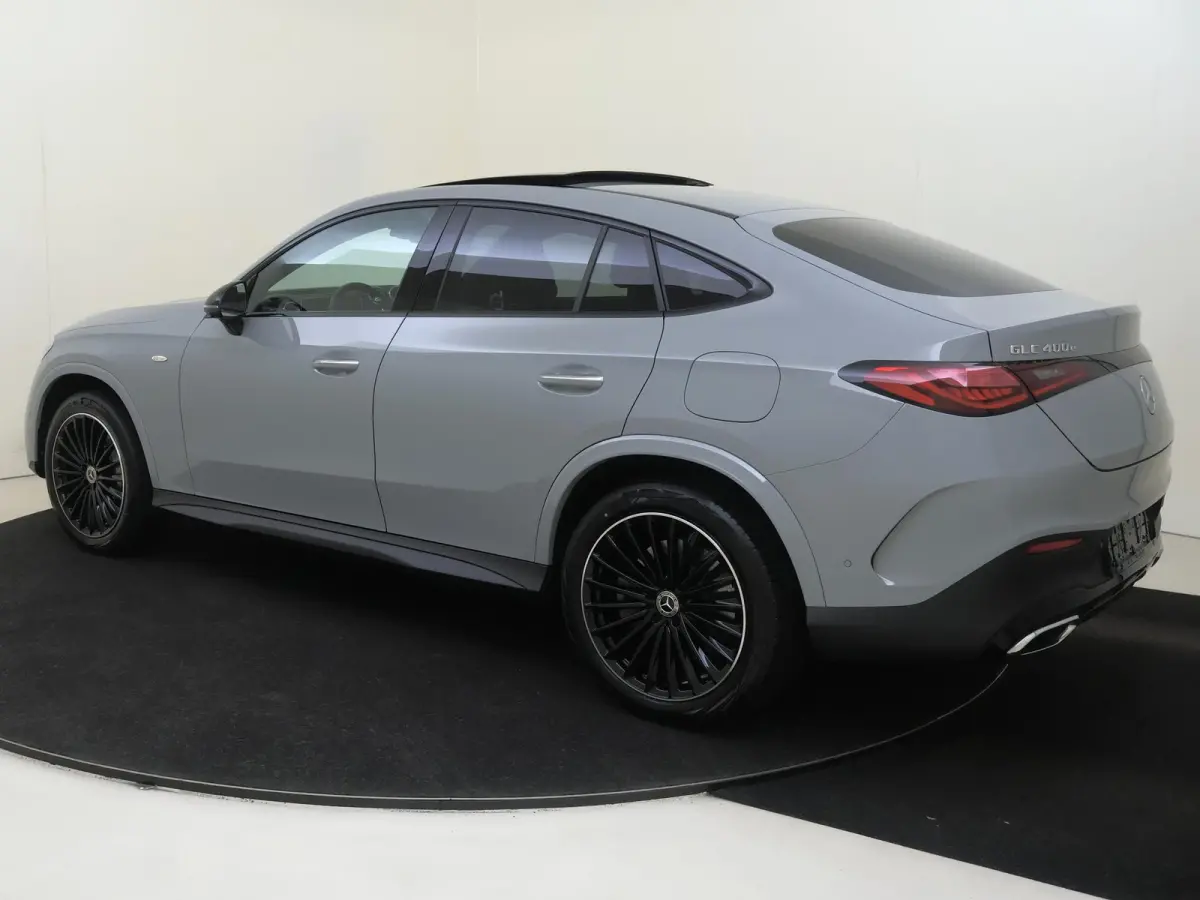 400e 4MATIC Business Solution AMG / Panoramadak/ AIRMATIC/ Achterasbesturing/ Burmester/ 20 inch/ Night/ Head Up/ El. Trekhaak/ Zéér compleet!