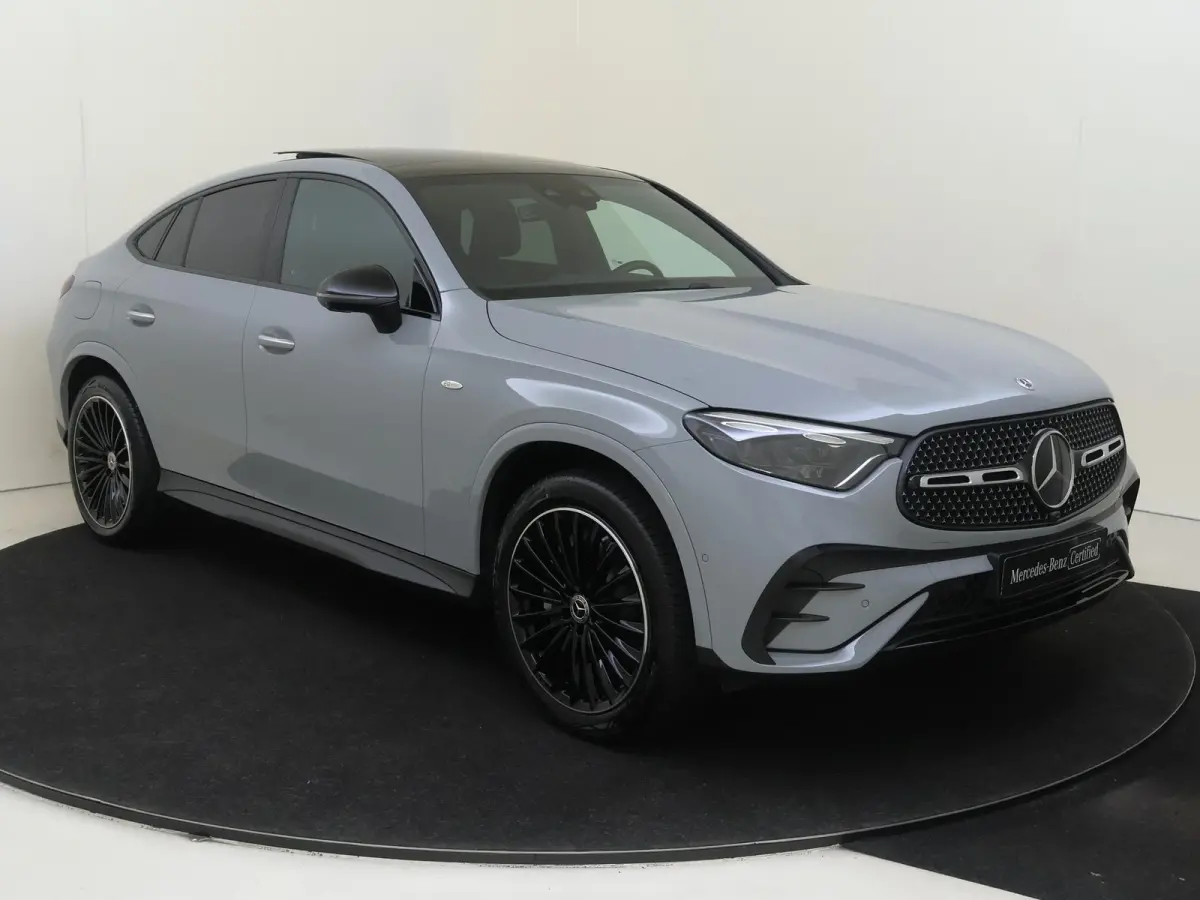 400e 4MATIC Business Solution AMG / Panoramadak/ AIRMATIC/ Achterasbesturing/ Burmester/ 20 inch/ Night/ Head Up/ El. Trekhaak/ Zéér compleet!