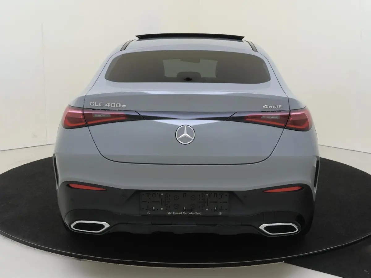 400e 4MATIC Business Solution AMG / Panoramadak/ AIRMATIC/ Achterasbesturing/ Burmester/ 20 inch/ Night/ Head Up/ El. Trekhaak/ Zéér compleet!