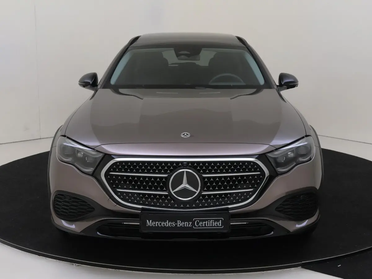 300 de 4MATIC / Panoramadak/ Premium/ AIRMATIC/ Burmester 4D/ El. Trekhaak