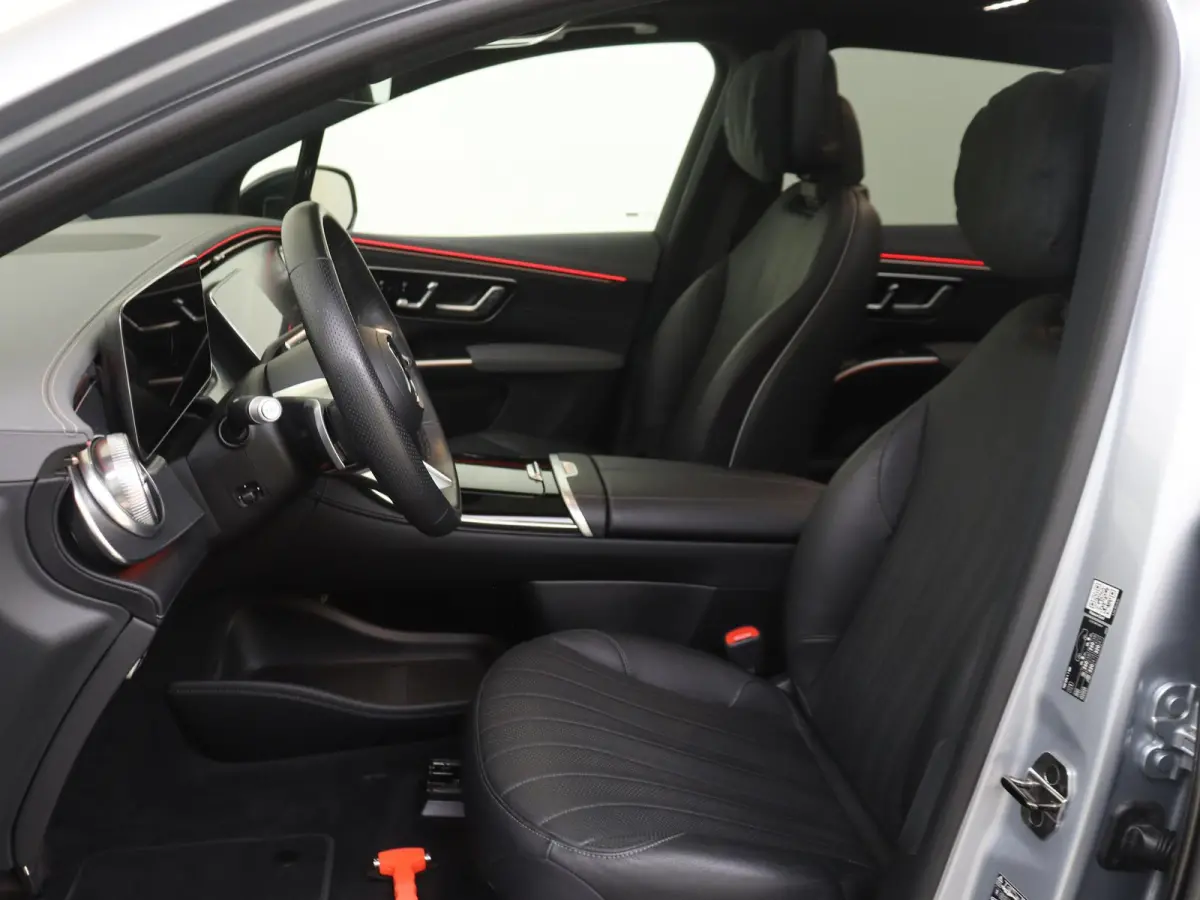 450 4MATIC AMG Line 7p 118 kWh / Premium/ Panoramadak/ Night/ 21 inch/ El. Trekhaak/ Burmester 3D/ Memory