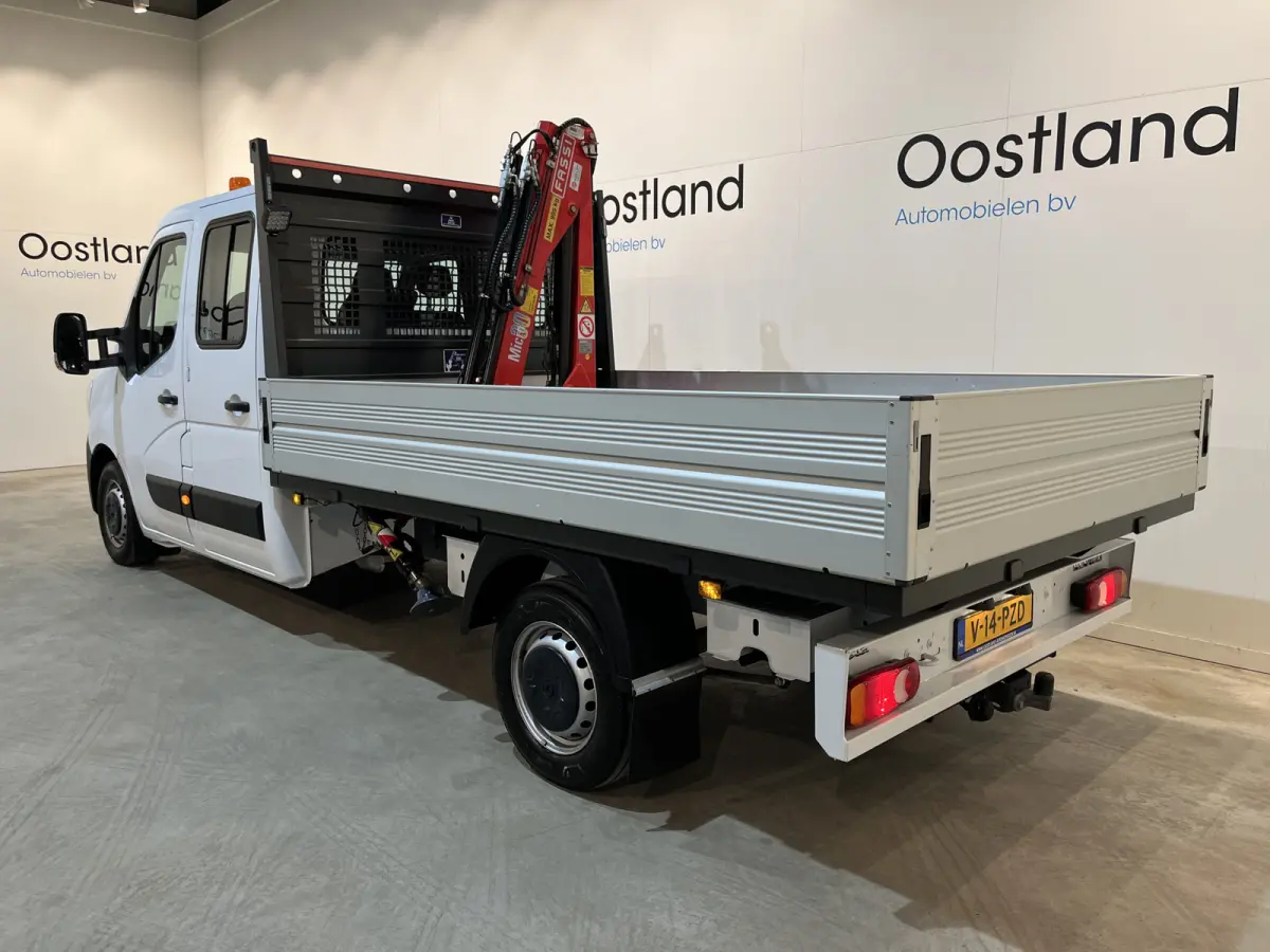 2.3 dCi 145 PK L3 Open Laadbak / Fassi Kraan / Euro 6 / Airco / Trekhaak / Cruise Control / 3-Zits / 20.200 KM !!