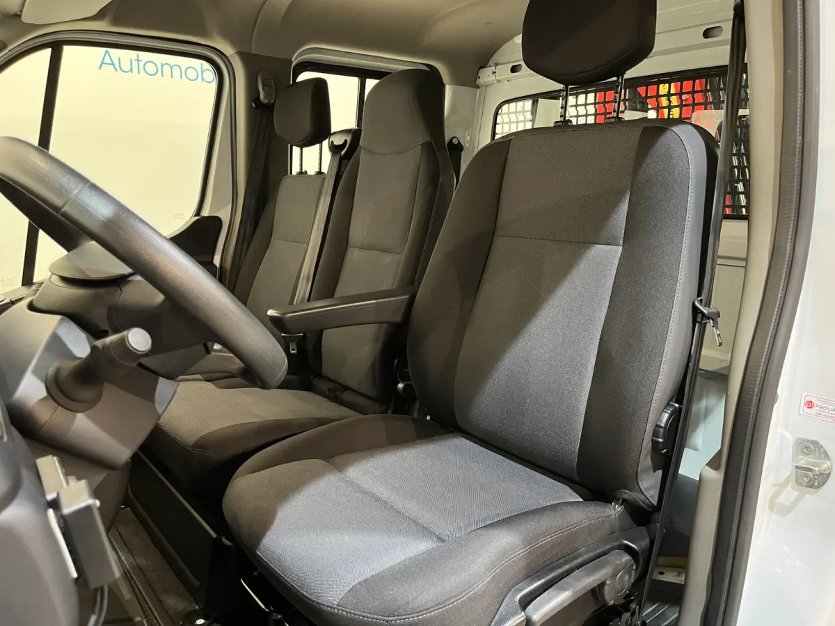 2.3 dCi 145 PK L3 Open Laadbak / Fassi Kraan / Euro 6 / Airco / Trekhaak / Cruise Control / 3-Zits / 20.200 KM !!