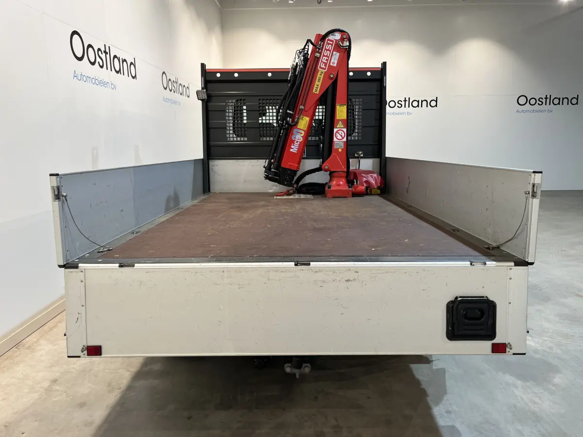 2.3 dCi 145 PK L3 Open Laadbak / Fassi Kraan / Euro 6 / Airco / Trekhaak / Cruise Control / 3-Zits / 20.200 KM !!