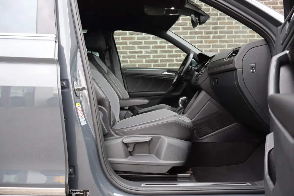 1.5 TSI 150pk DSG R-Line Business+ | Trekhaak Wegklapbaar| Navigatie | Active Info Display