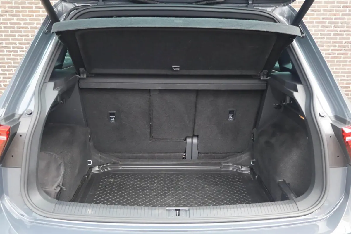 1.5 TSI 150pk DSG R-Line Business+ | Trekhaak Wegklapbaar| Navigatie | Active Info Display