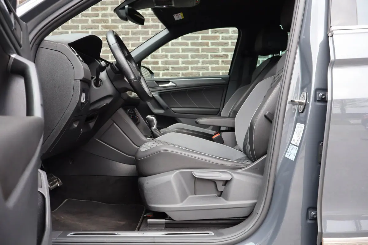 1.5 TSI 150pk DSG R-Line Business+ | Trekhaak Wegklapbaar| Navigatie | Active Info Display