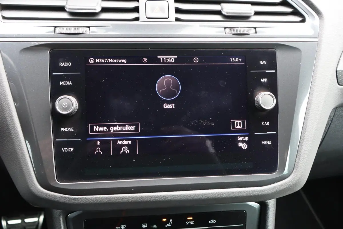 1.5 TSI 150pk DSG R-Line Business+ | Trekhaak Wegklapbaar| Navigatie | Active Info Display