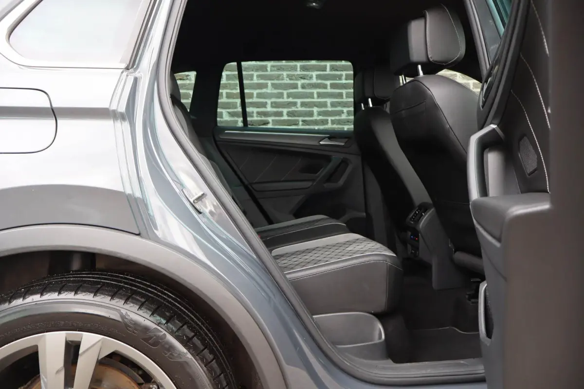 1.5 TSI 150pk DSG R-Line Business+ | Trekhaak Wegklapbaar| Navigatie | Active Info Display