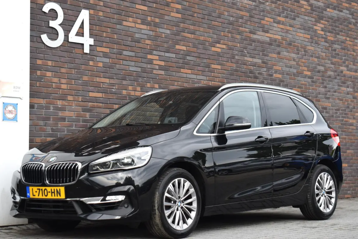 220i Business Edition Plus
