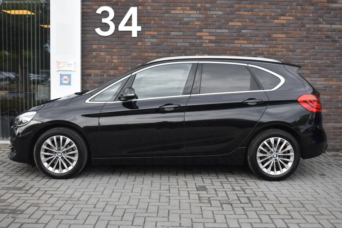 220i Business Edition Plus