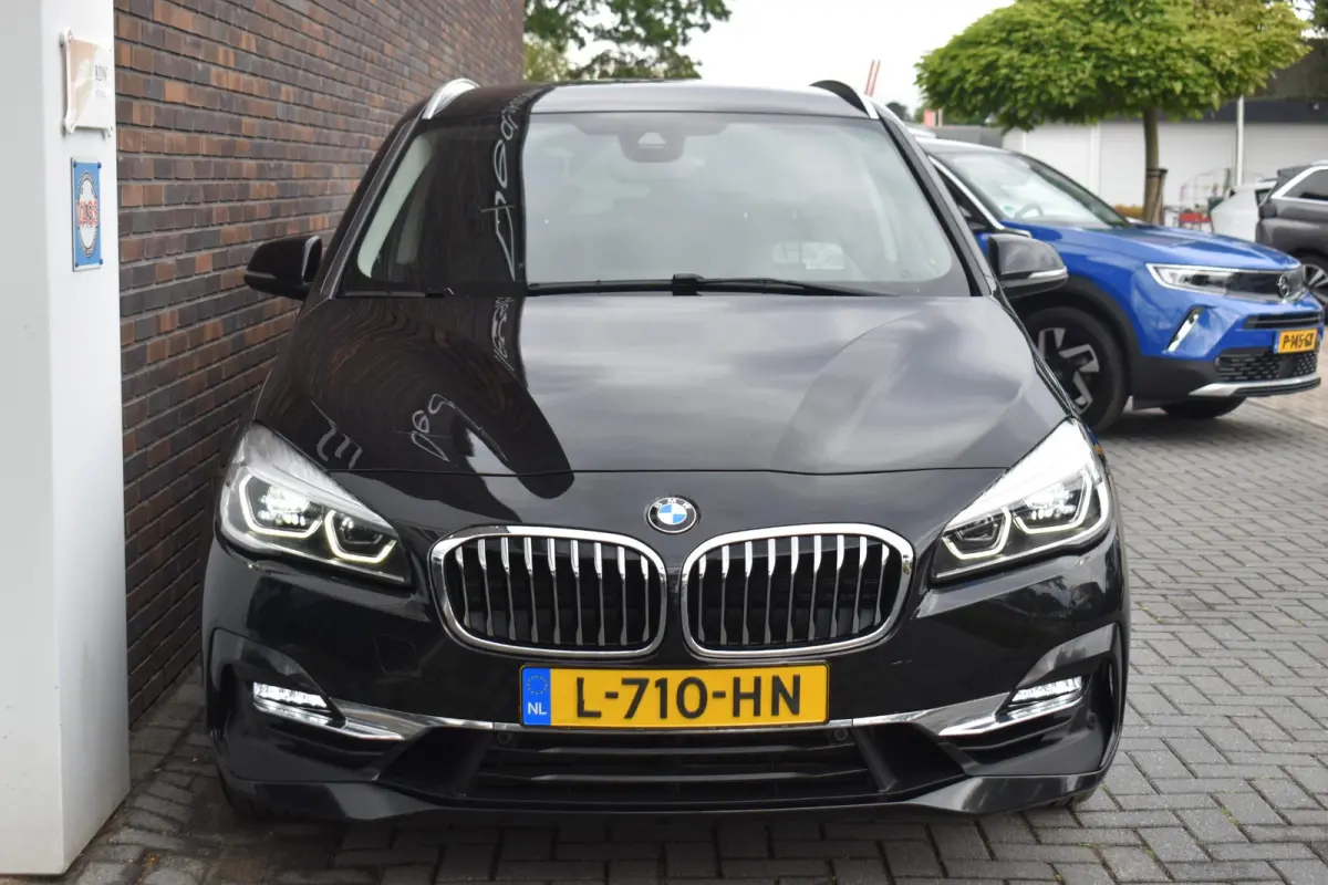 220i Business Edition Plus