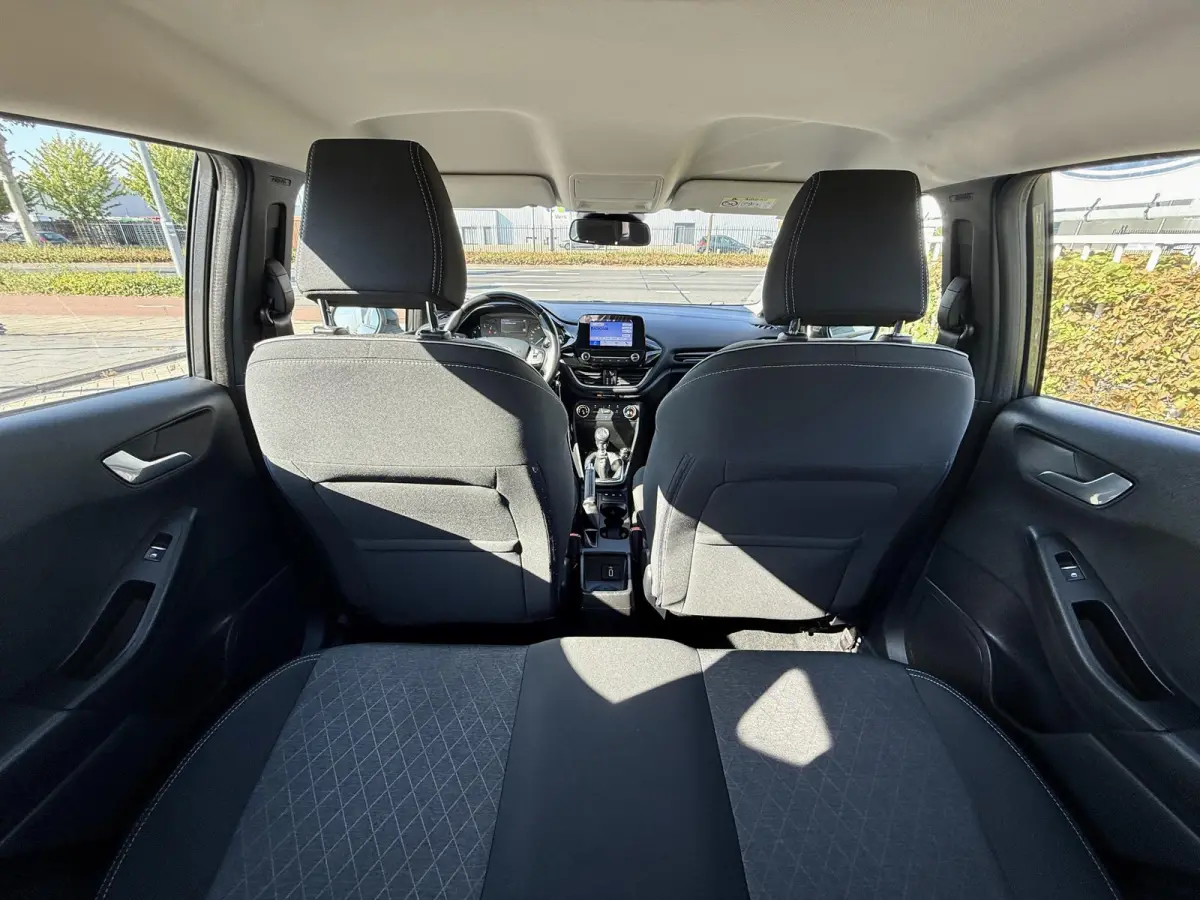 1.0 EcoBoost Active Apple Carplay - Android Auto | Parkeersensoren achter | Winter Pack