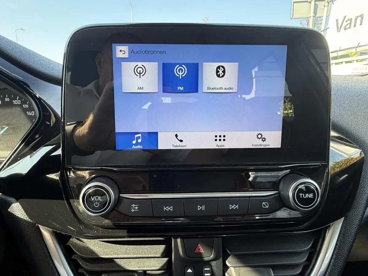 1.0 EcoBoost Active Apple Carplay - Android Auto | Parkeersensoren achter | Winter Pack
