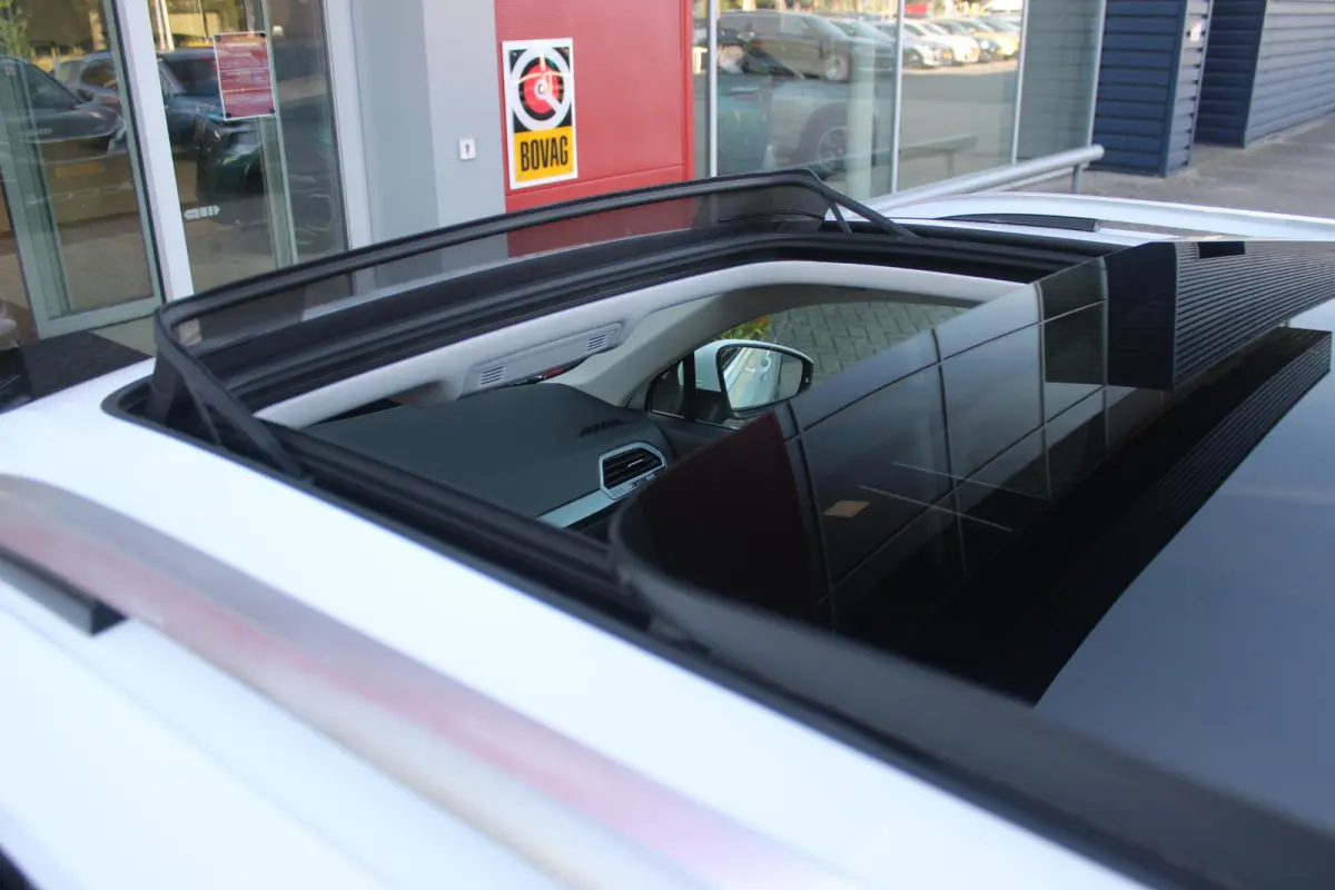 1.5 TSI 150PK AUTOMAAT HIGHLINE BUSINESS R | PANORAMA SCHUIF/KANTEL DAK | LEDEREN BEKLEDING | BESTUUDERSSTOEL ELEKTRISCH VERSTELBAAR MET GEHEUGENFUNCTIE | ELEKTRISCH WEGKLAPBARE TREKHAAK | I