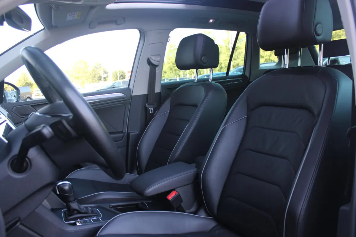 1.5 TSI 150PK AUTOMAAT HIGHLINE BUSINESS R | PANORAMA SCHUIF/KANTEL DAK | LEDEREN BEKLEDING | BESTUUDERSSTOEL ELEKTRISCH VERSTELBAAR MET GEHEUGENFUNCTIE | ELEKTRISCH WEGKLAPBARE TREKHAAK | I