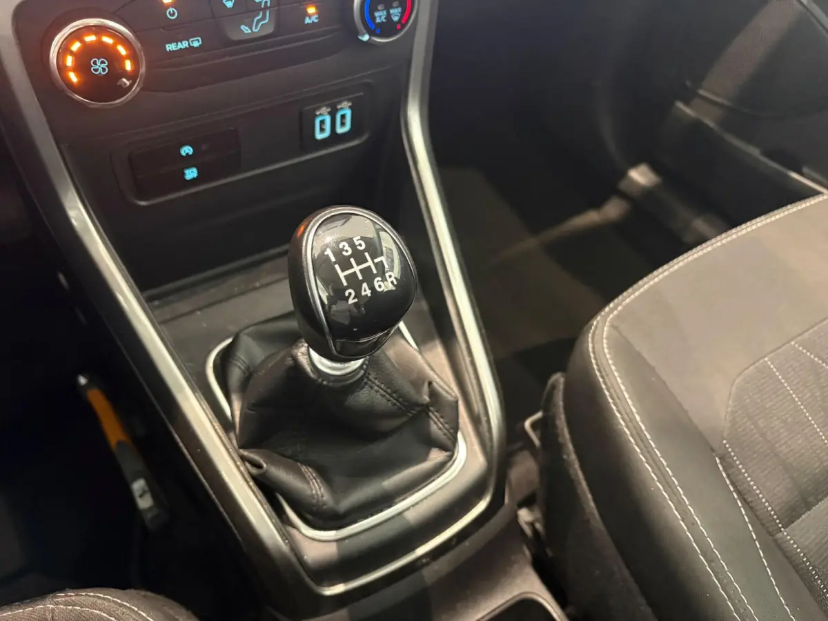 1.0 EcoBoost Trend Ultimate PARKEER SNESOREN ACHTER | CRUISE CONTROL | DEALER ONDERHOUDEN |