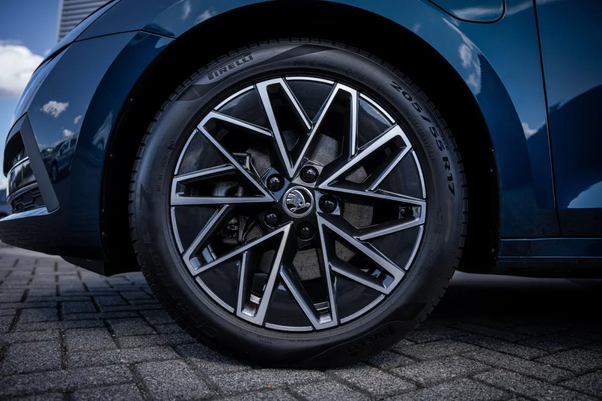 1.4 TSI iV PHEV Business Edition SOH 87% | Cruise control | Metaalkleur | Parkeersensor voor