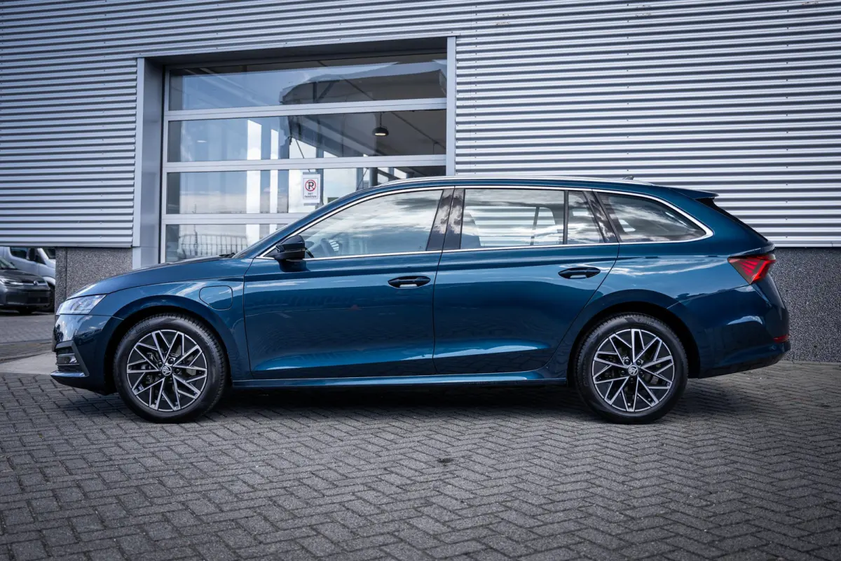 1.4 TSI iV PHEV Business Edition SOH 87% | Cruise control | Metaalkleur | Parkeersensor voor