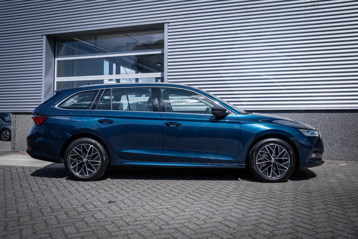 1.4 TSI iV PHEV Business Edition SOH 87% | Cruise control | Metaalkleur | Parkeersensor voor