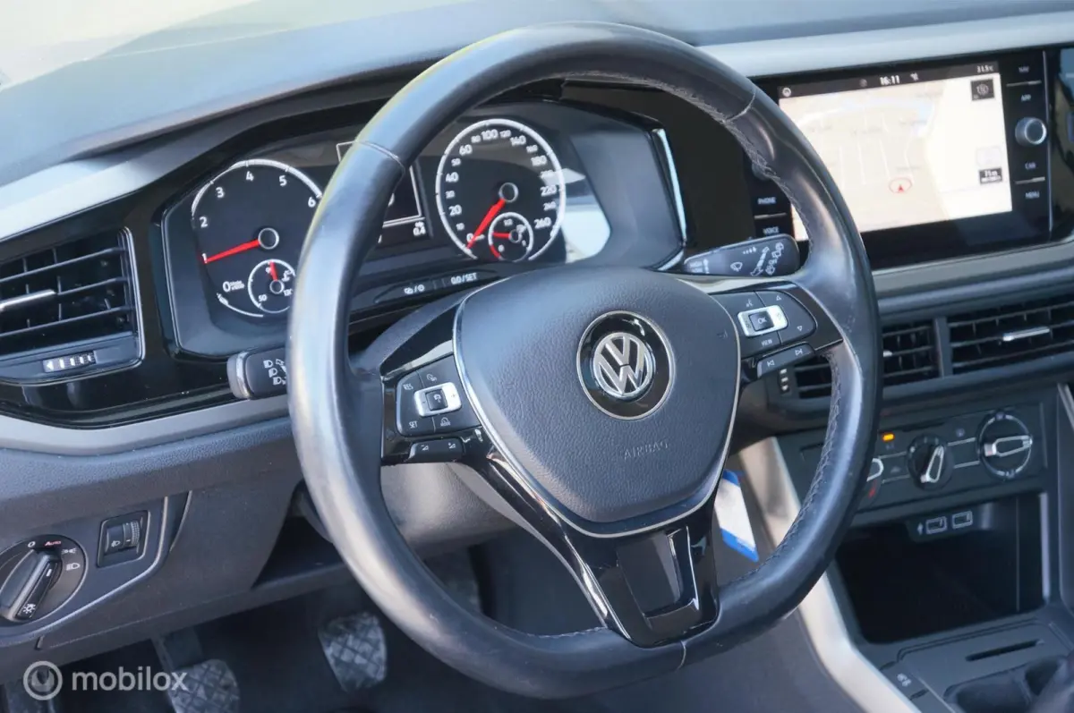 1.0 TSI Comfortline Bns Navi Apple/Android !