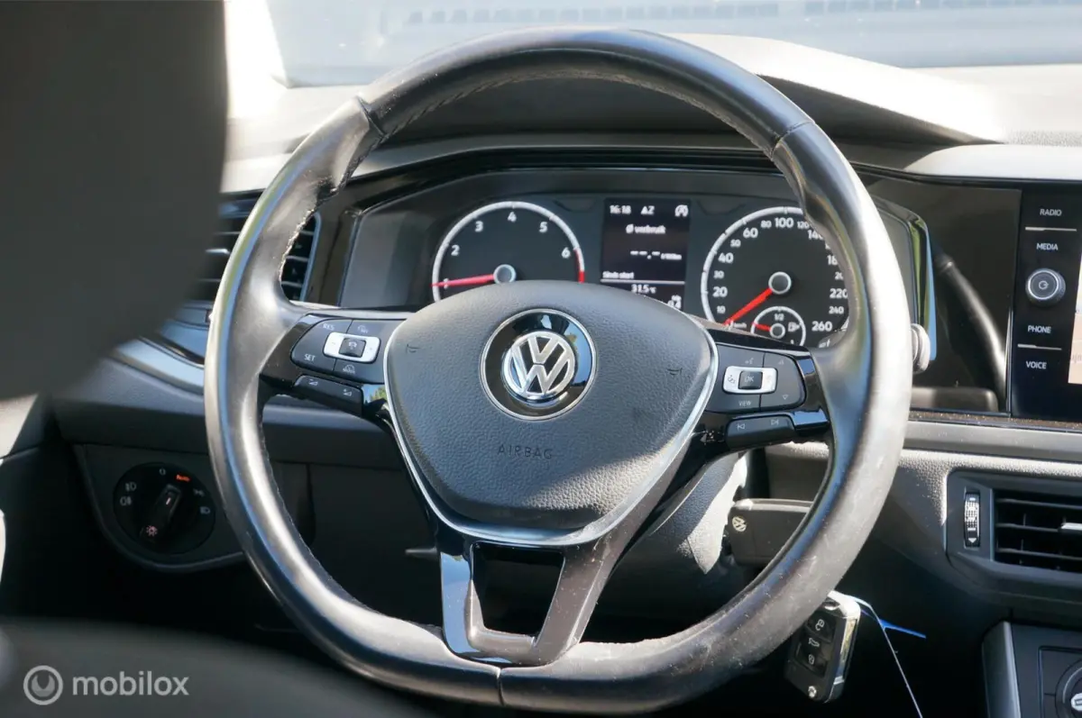 1.0 TSI Comfortline Bns Navi Apple/Android !