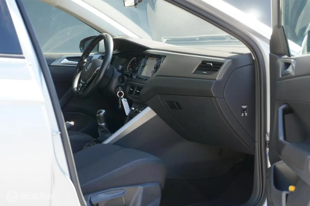 1.0 TSI Comfortline Bns Navi Apple/Android !