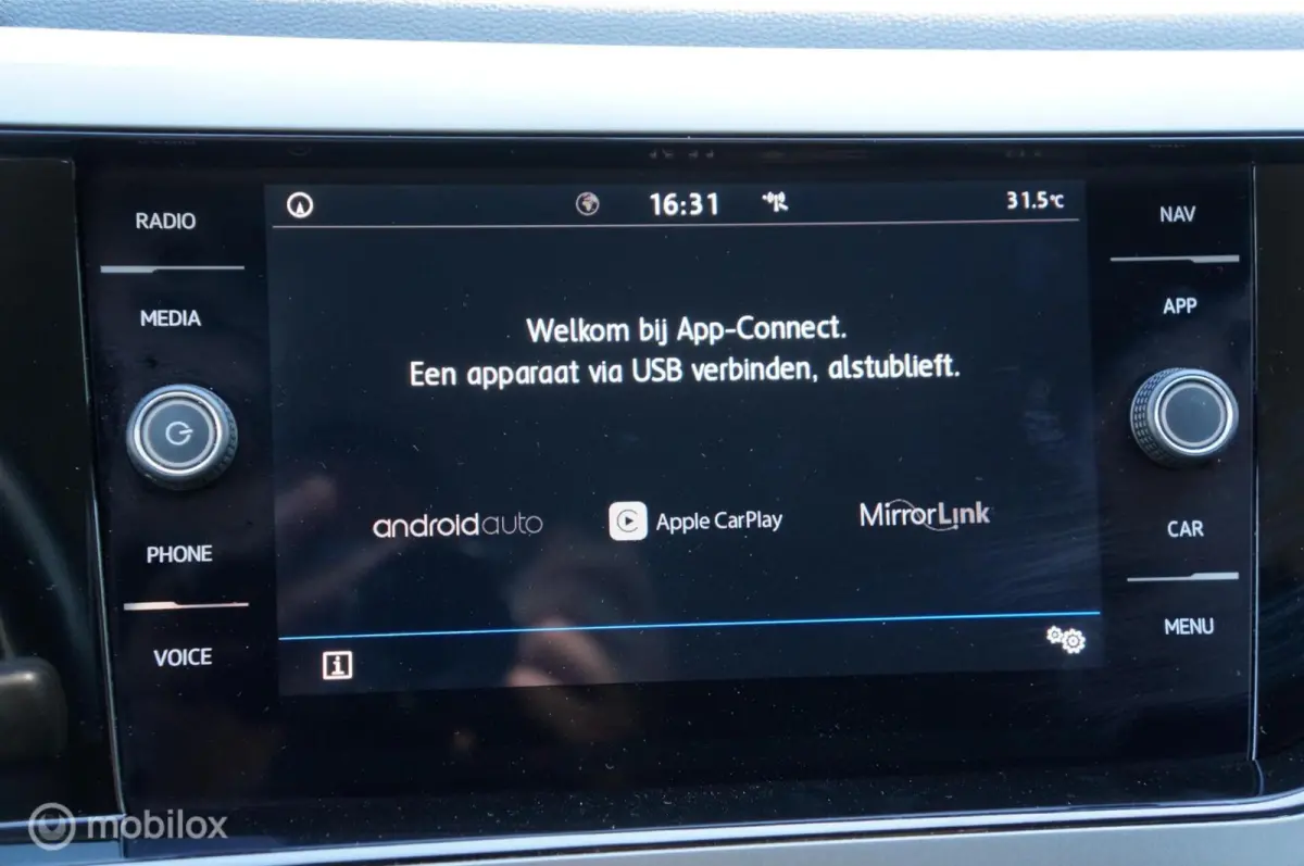 1.0 TSI Comfortline Bns Navi Apple/Android !