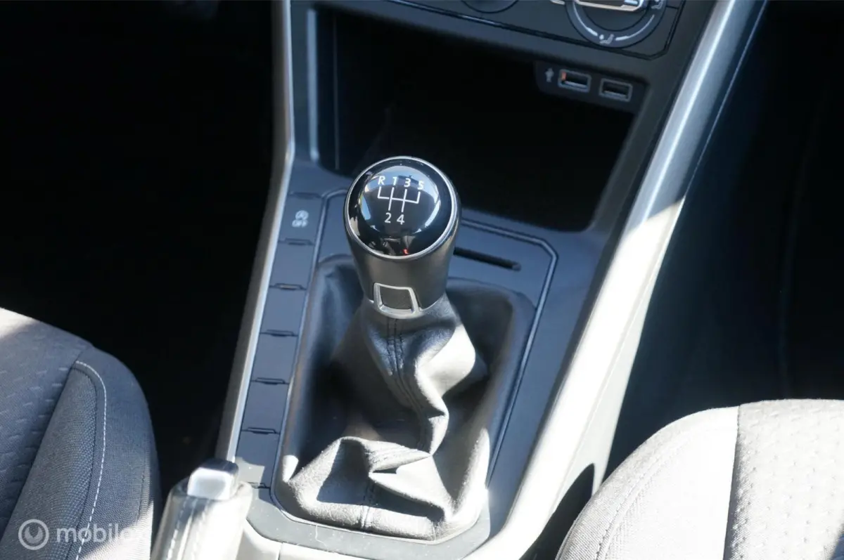 1.0 TSI Comfortline Bns Navi Apple/Android !