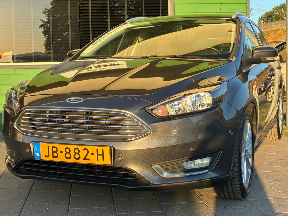 1.0 Titanium|2e Eigenaar|Navigatie|CruiseControl|Climatronic|PDC|Nieuwe APK|NAP|