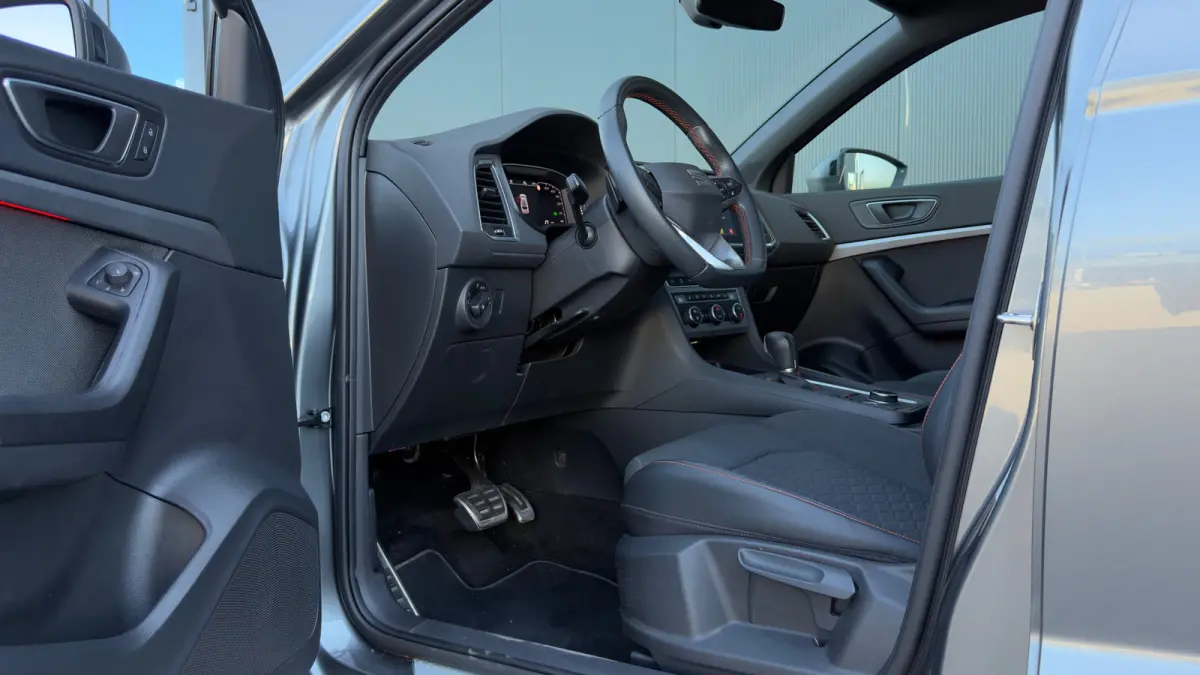 1.5 TSI 150pk FR Business Intense | Camera | Carplay | Adaptive Cruise | Keyless | 18" |