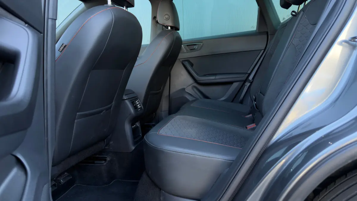 1.5 TSI 150pk FR Business Intense | Camera | Carplay | Adaptive Cruise | Keyless | 18" |