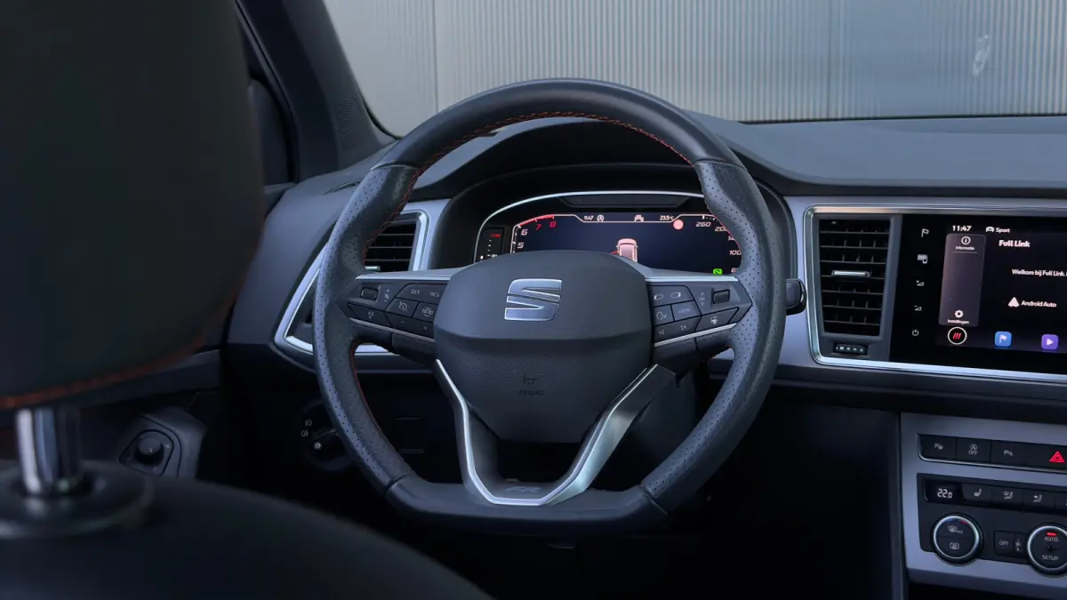1.5 TSI 150pk FR Business Intense | Camera | Carplay | Adaptive Cruise | Keyless | 18" |