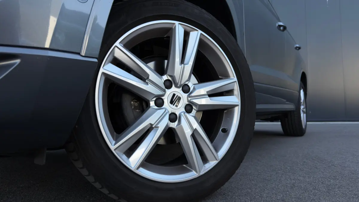 1.5 TSI 150pk FR Business Intense | Camera | Carplay | Adaptive Cruise | Keyless | 18" |