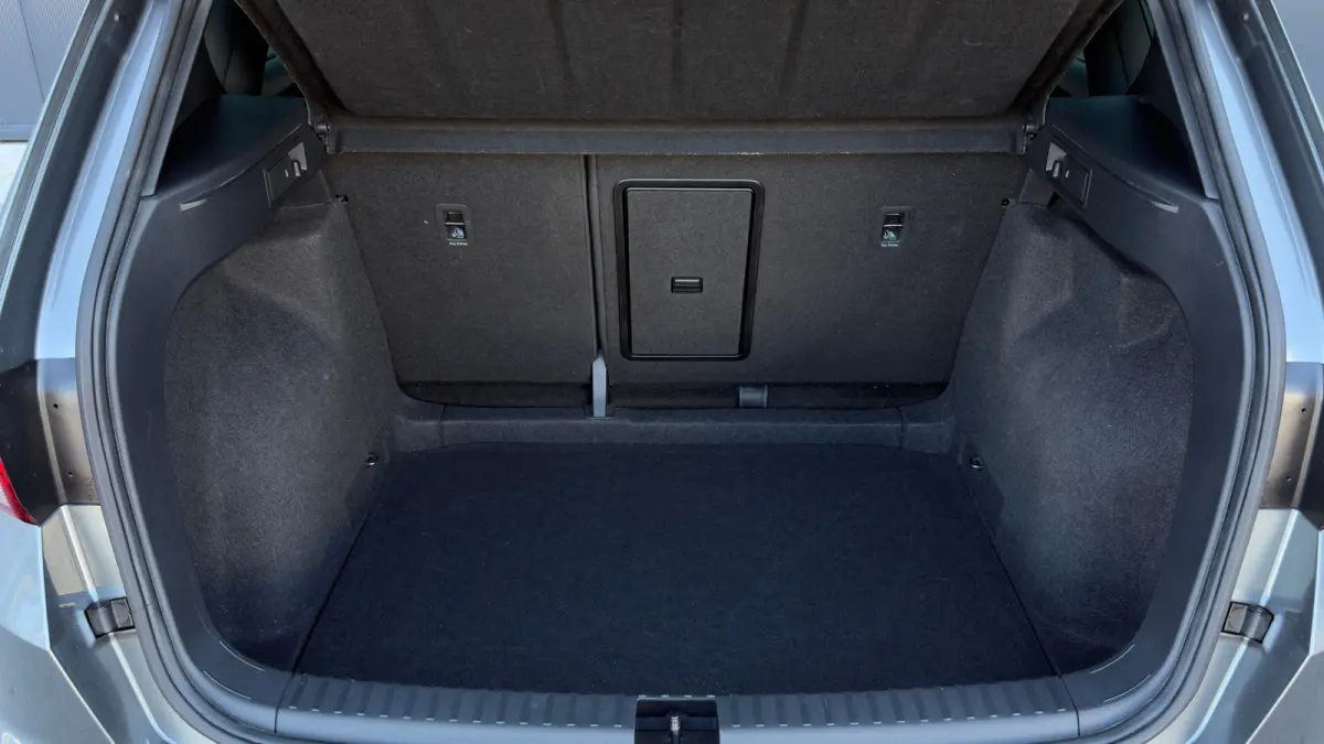 1.5 TSI 150pk FR Business Intense | Camera | Carplay | Adaptive Cruise | Keyless | 18" |