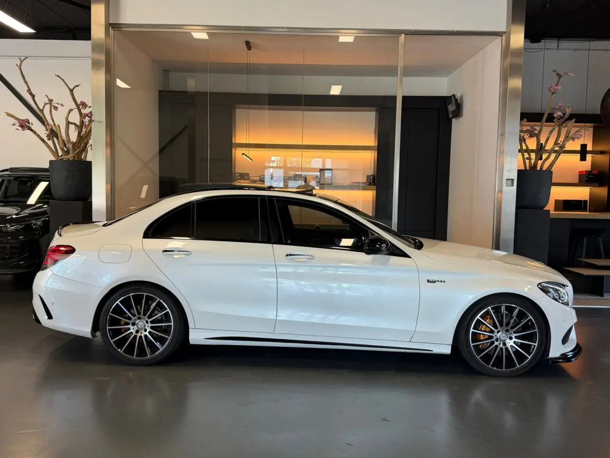 400 4MATIC Amg night Pano Memory Burmester Sfeerverl.
