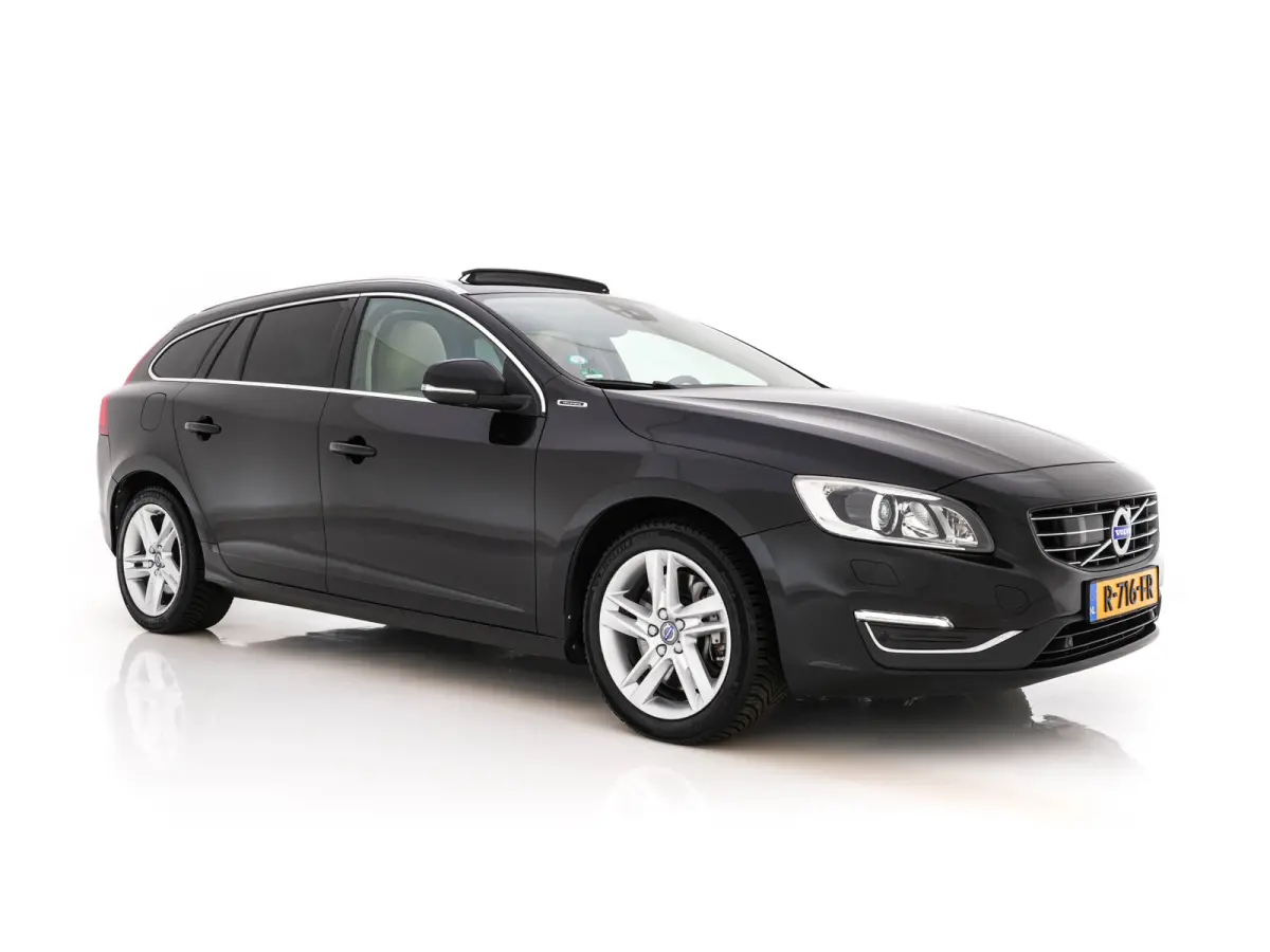 2.4 D6 Twin Engine Summum AWD Aut. *PANO | LEATHER | XENON | ADAPTIVE-CRUISE | HARMAN/KARDON-AUDIO  | BLIS | MEMORY-PACK | HEATED-COMFORTSEATS | CAMERA | PRIVACY-GLASS | NAVI-FULLMAP | ECC |