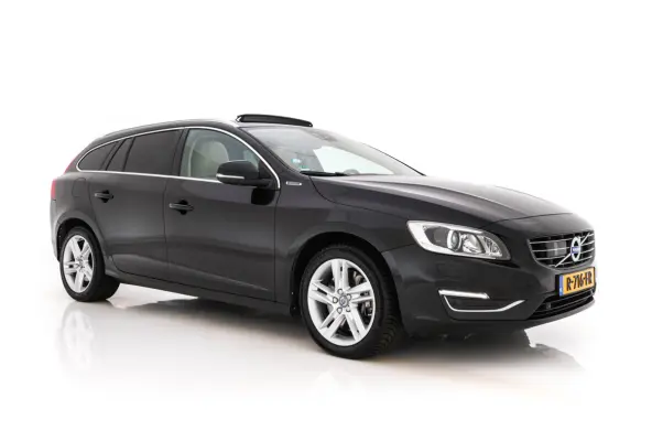 2.4 D6 Twin Engine Summum AWD Aut. *PANO | LEATHER | XENON | ADAPTIVE-CRUISE | HARMAN/KARDON-AUDIO  | BLIS | MEMORY-PACK | HEATED-COMFORTSEATS | CAMERA | PRIVACY-GLASS | NAVI-FULLMAP | ECC |
