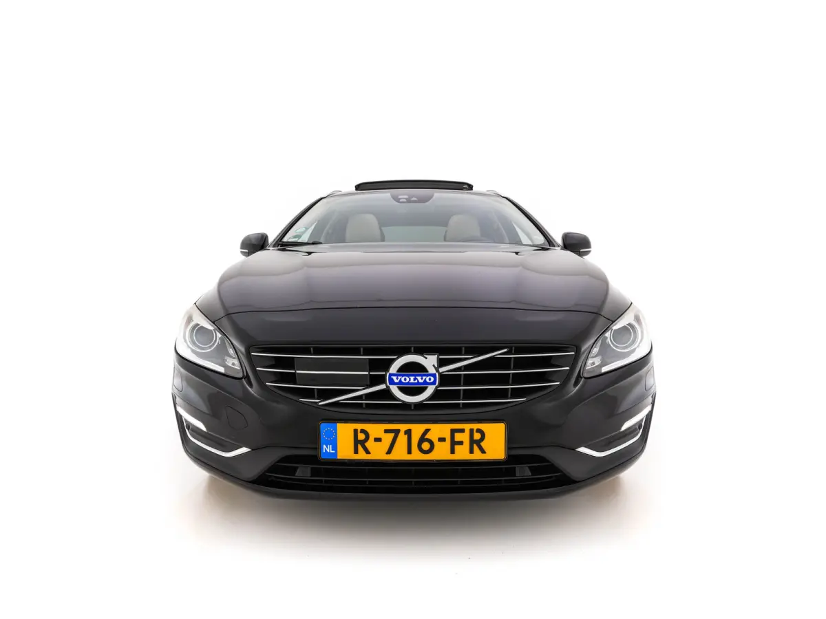2.4 D6 Twin Engine Summum AWD Aut. *PANO | LEATHER | XENON | ADAPTIVE-CRUISE | HARMAN/KARDON-AUDIO  | BLIS | MEMORY-PACK | HEATED-COMFORTSEATS | CAMERA | PRIVACY-GLASS | NAVI-FULLMAP | ECC |
