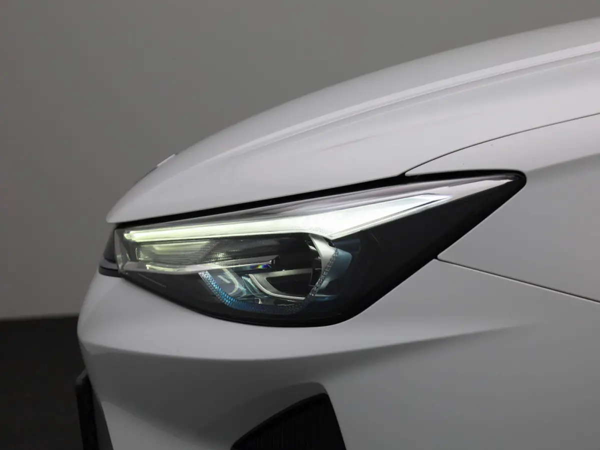 MG5 Electric Long Range Luxury 61 kWh | Apple Carplay / Android Auto | Cruise Control | Achteruitrijcamera |